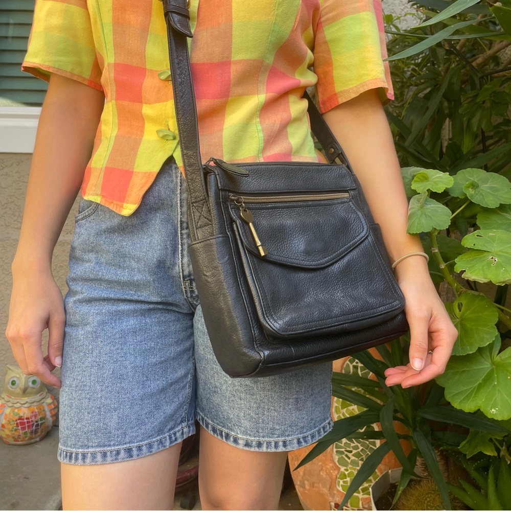 Vintage black Fossil Leather Crossbody Bag